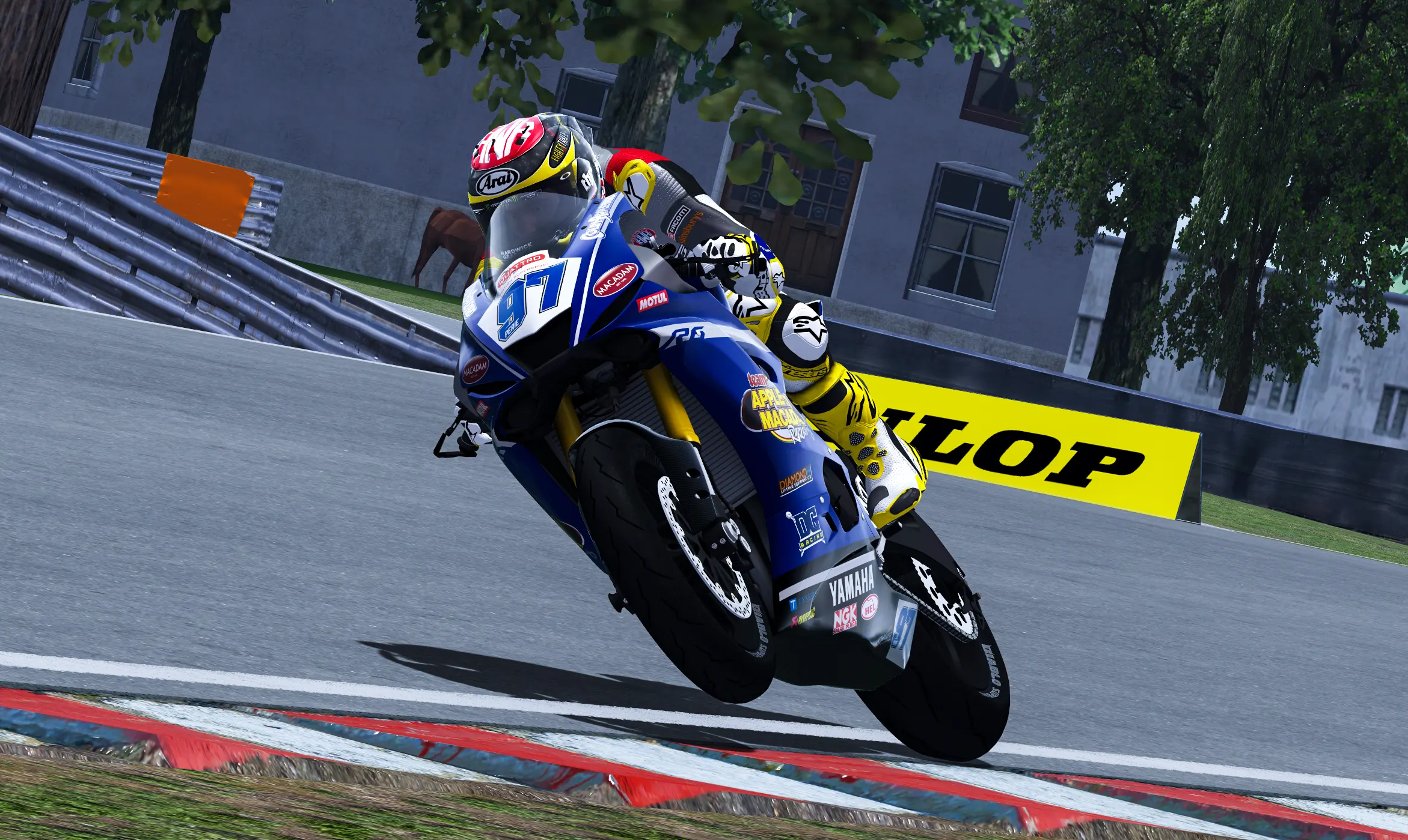 Perie R6, Oulton Park